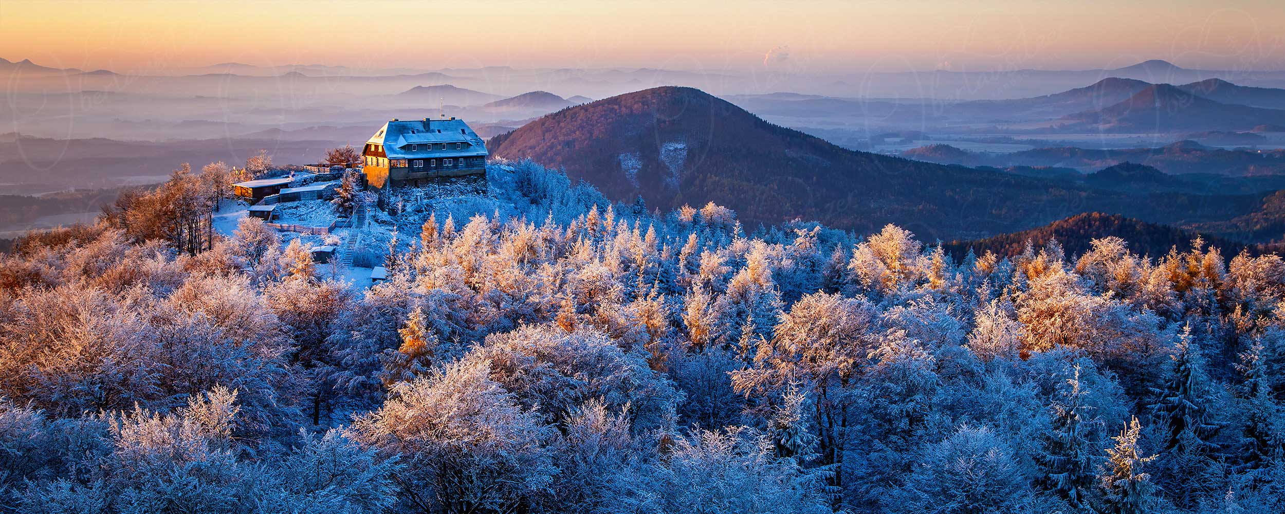 Oybin - Morgensonne an der Hochwaldbaude